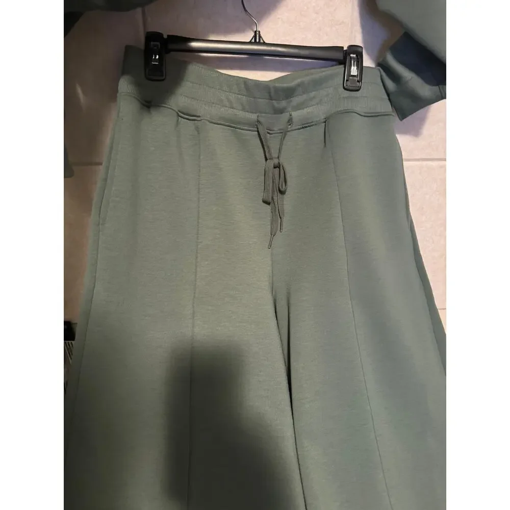 Zenana Green Polo Neck Women's Sweatshirt Matching Set Inseam 3, Pants 34